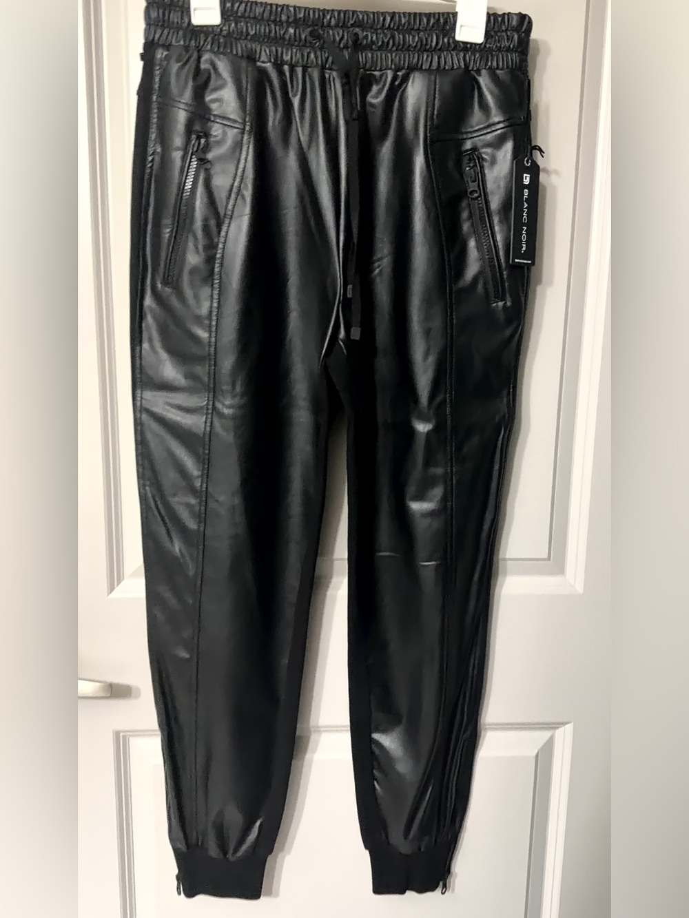 blanc noir Women's Black Faux Leather Jogger Pants